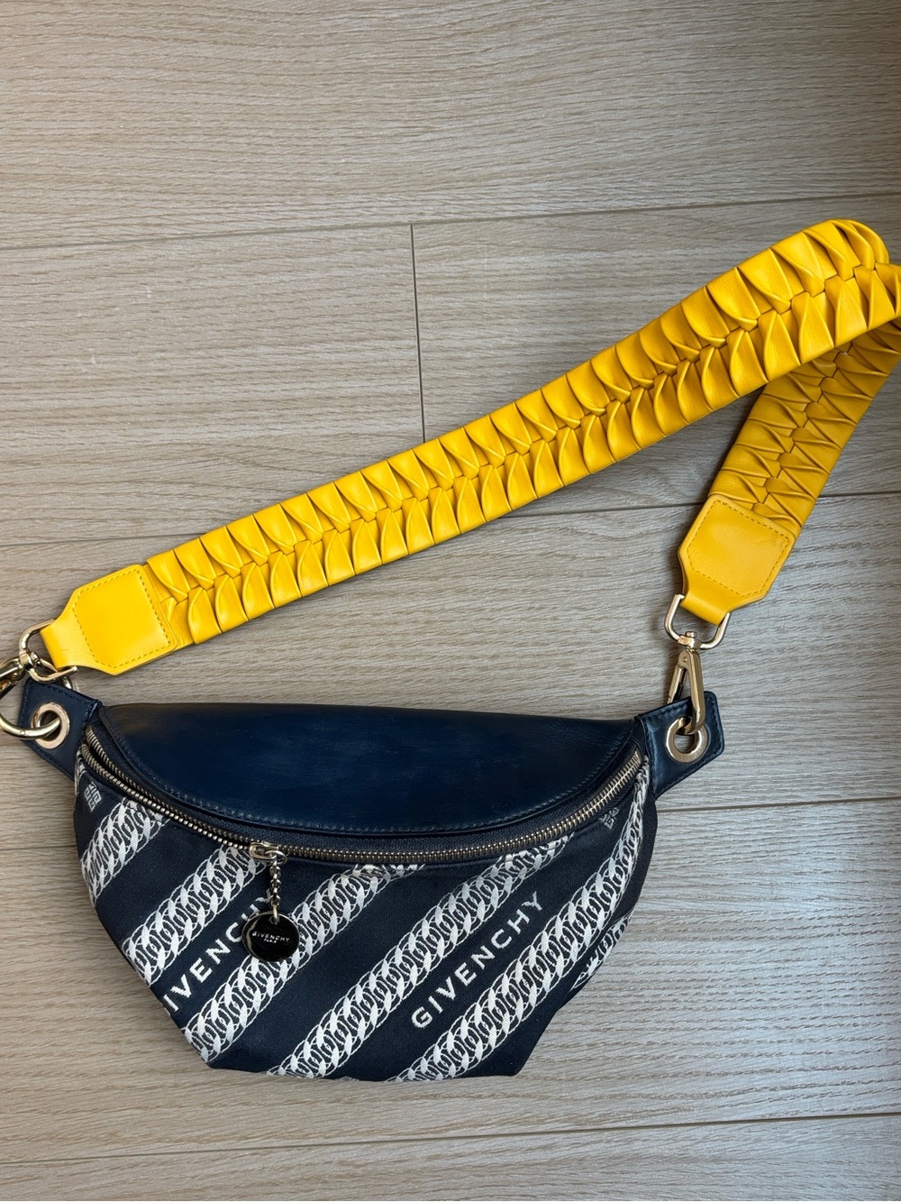 Givenchy Vintage belt bag